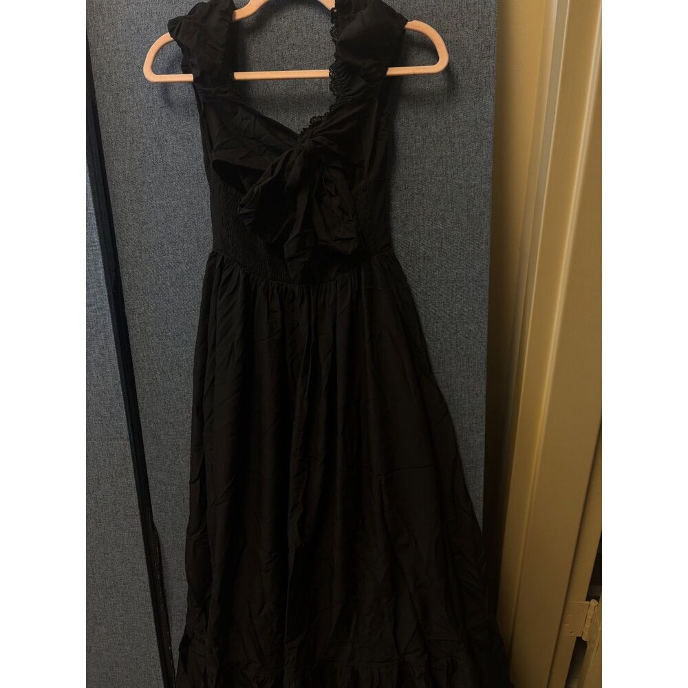 Black Sleevless maxi dress
